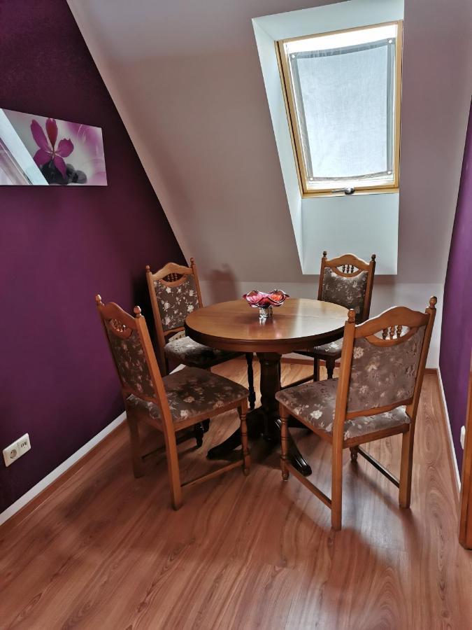 Monteur- Und Ferienwohnung In Hainichen - Obergeschoss Oder Dachgeschoss - Familie Weber Bockendorf Exteriér fotografie