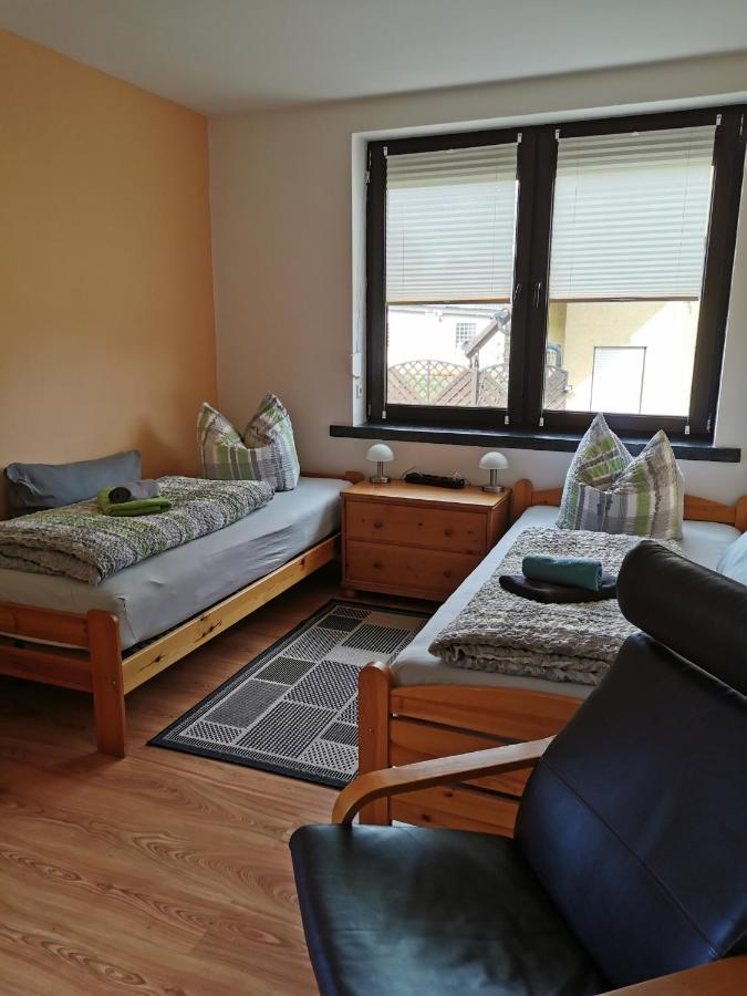 Monteur- Und Ferienwohnung In Hainichen - Obergeschoss Oder Dachgeschoss - Familie Weber Bockendorf Exteriér fotografie